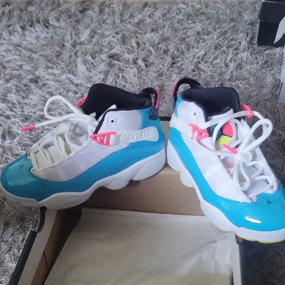 Jordan Kids Sneakers in Blue, White, and Pink - Picture 3 of 4